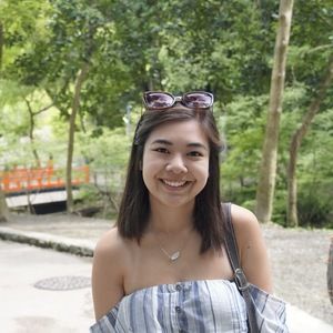 Meet your Posher, Adriana